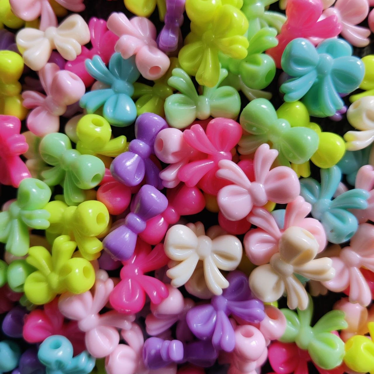 Bow - Colourful Plastic Beads