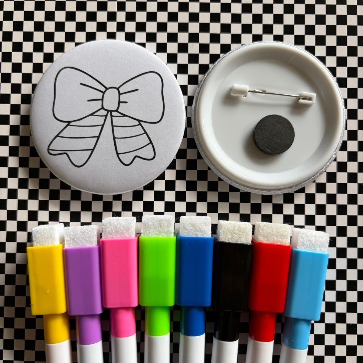 Bow tie - Color & Wipe Badge cum Fridge Magnet Kit