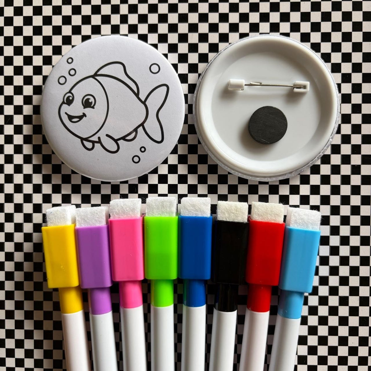 Fish - Color & Wipe Badge cum Fridge Magnet Kit