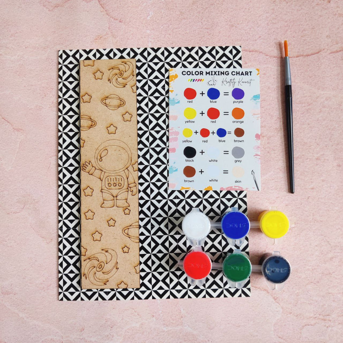 Astronaut in space (DIY Bookmark Kit - MDF)