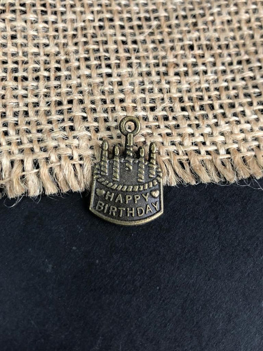 Cake (Metal Charm - Clearance)