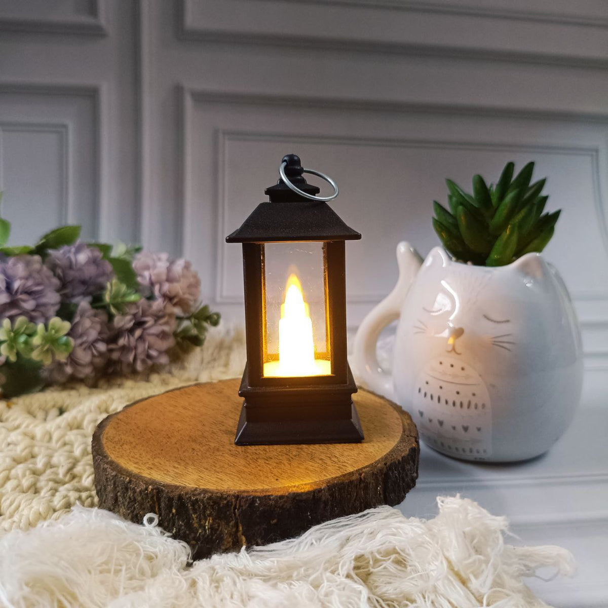 Classic Mini Lamp (Smokeless Mini Simulated Flame Flicker LED Lantern - Plastic)