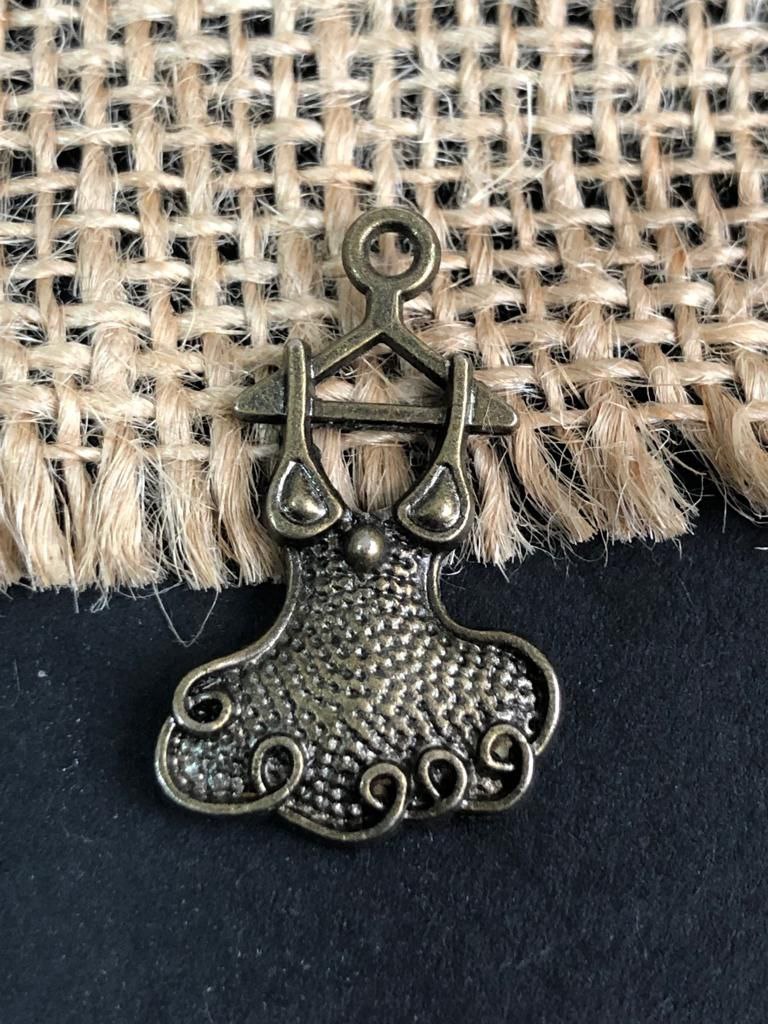 Dress (Metal Charm - Clearance)
