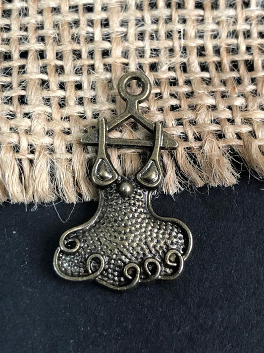 Dress (Metal Charm - Clearance)
