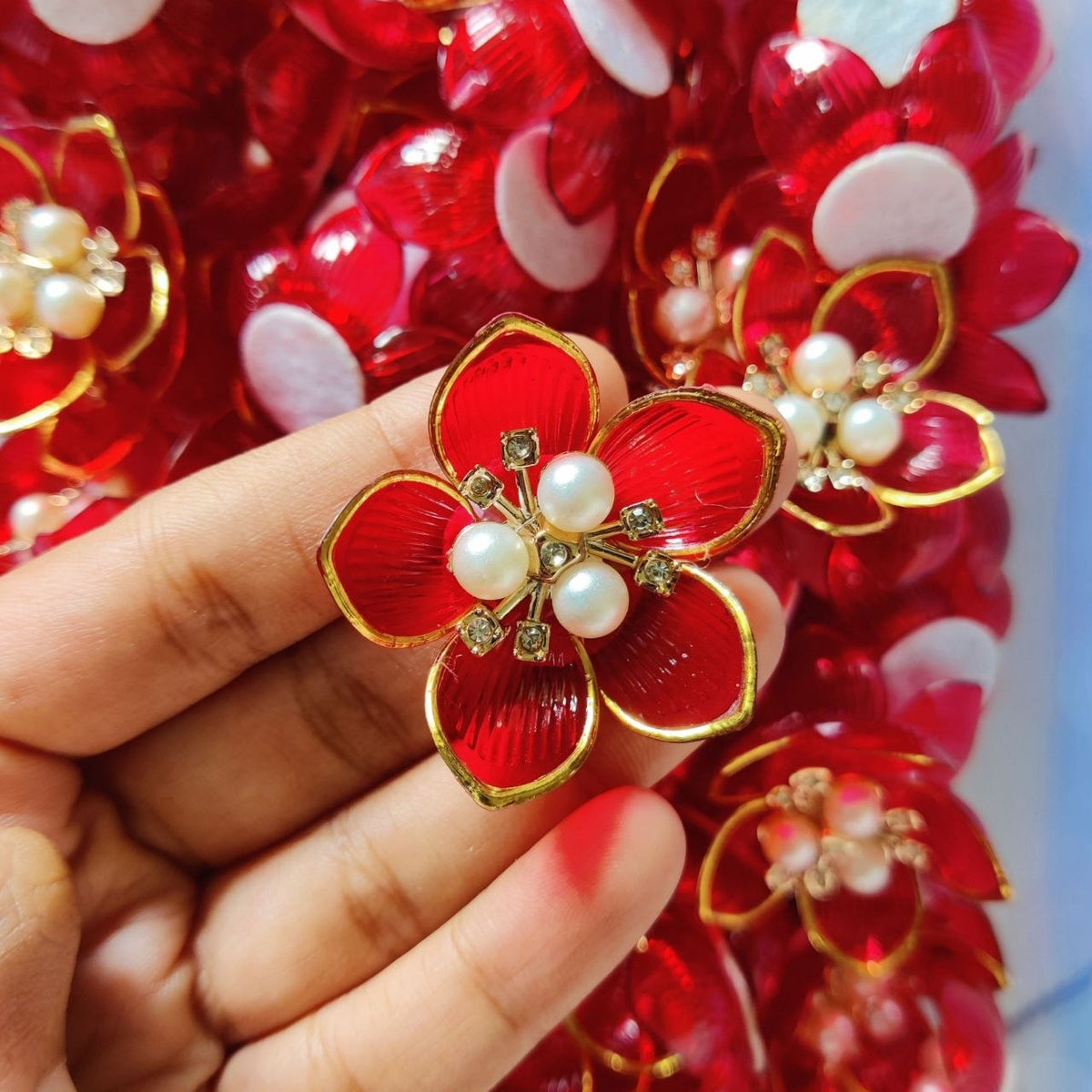Red - Flower Embellishments (Plastic)