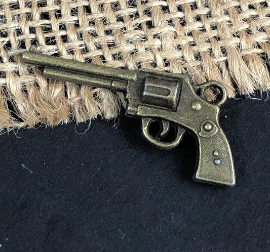 Revolver 1(Metal Charm - Clearance)