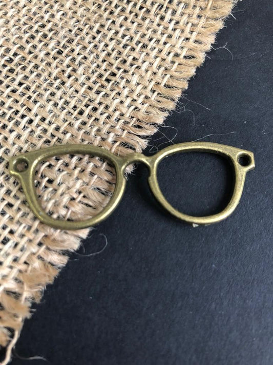 Specs Frame (Metal Charm - Clearance)