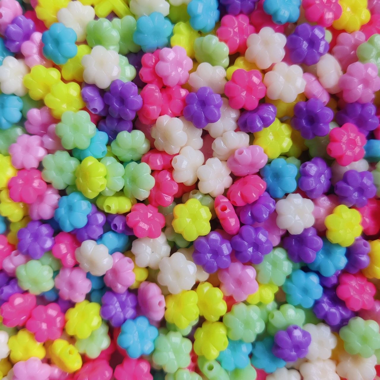 Flower Colourful Mix Plastic Beads Flower Colourful Mix Plastic Beads - Image 1